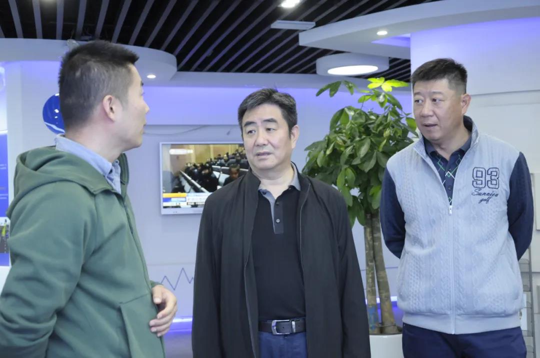 市政協(xié)社法委、教衛(wèi)體委蒞臨清聽(tīng)聲學(xué)調(diào)研新興產(chǎn)業(yè)技術(shù)